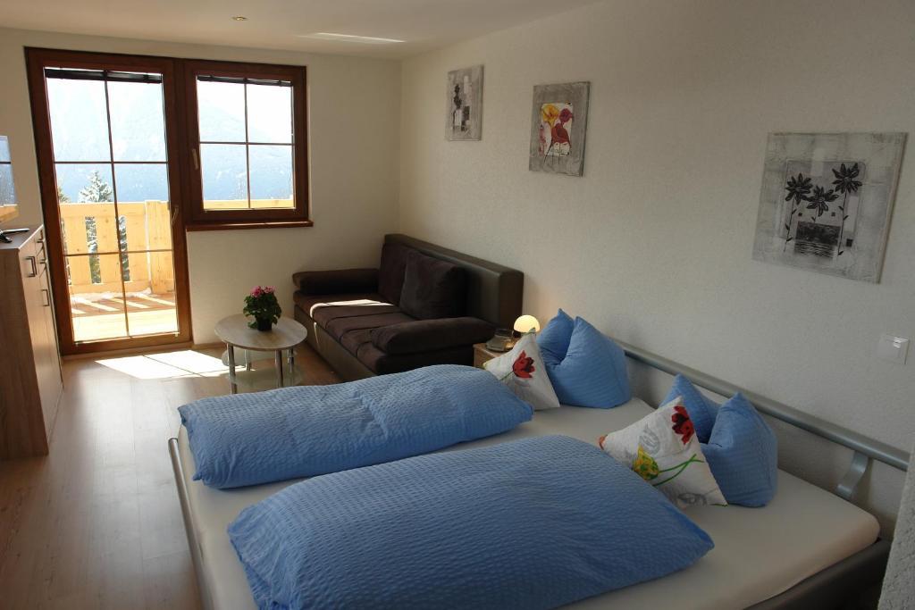 Krosbacher Hof เซเฟลด์ อิน ทิโรล ภายนอก รูปภาพ