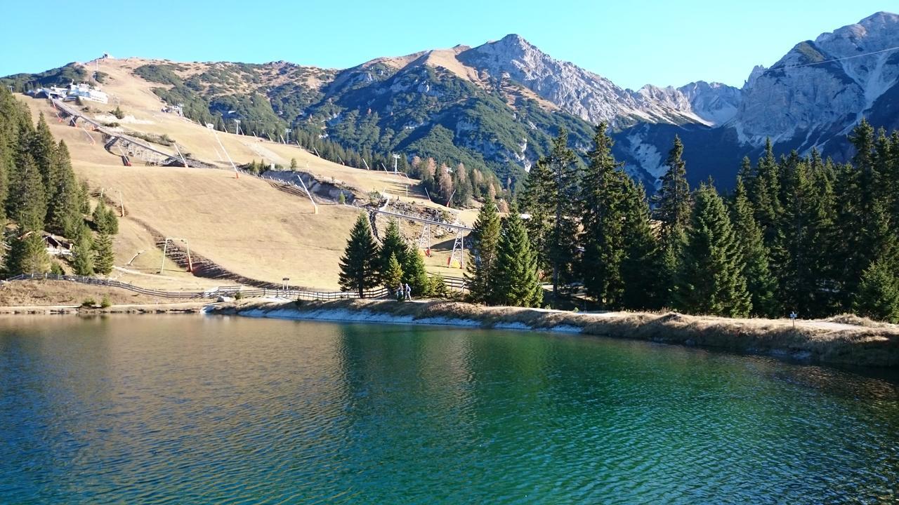 Krosbacher Hof เซเฟลด์ อิน ทิโรล ภายนอก รูปภาพ